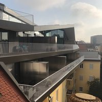 Hausfassade und Balkone